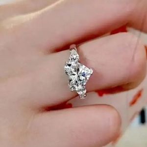 New Heart Shaped Ring size 7 Silvery Sequins shiny rhinestone bride princess